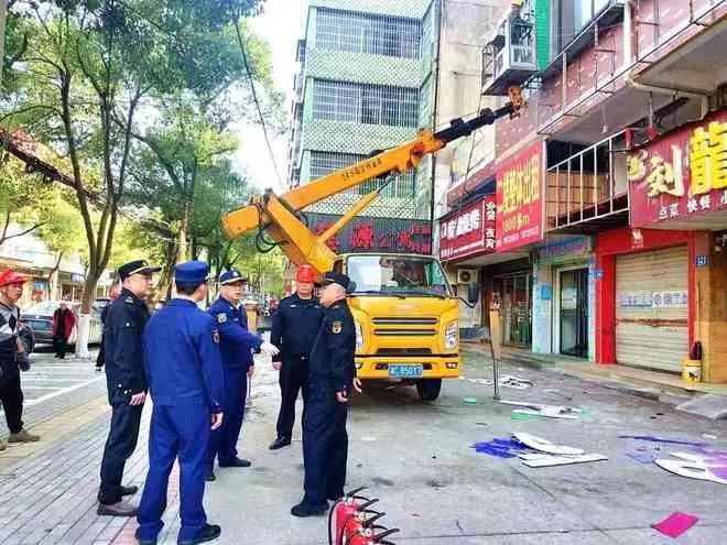 湘潭消防高效響應群眾舉報24小時破解高層商場消防系統癱瘓隱患 湘潭消防高效響應群眾舉報24小時破解高層商場消防系統癱瘓隱患